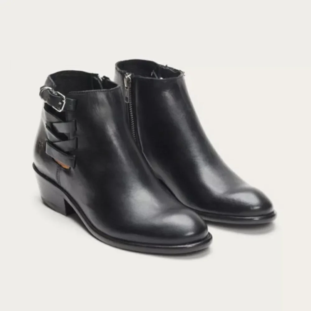 Frye Women's Carson Belted Bootie Ankle Boot Size 8.5